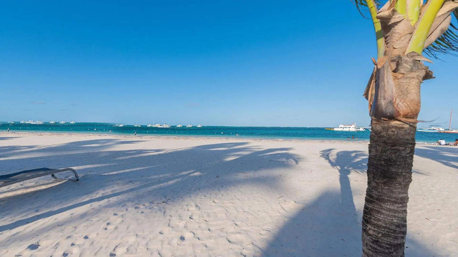 Primer Piso Con Piscina Y Cerca De La Playa Punta Cana
