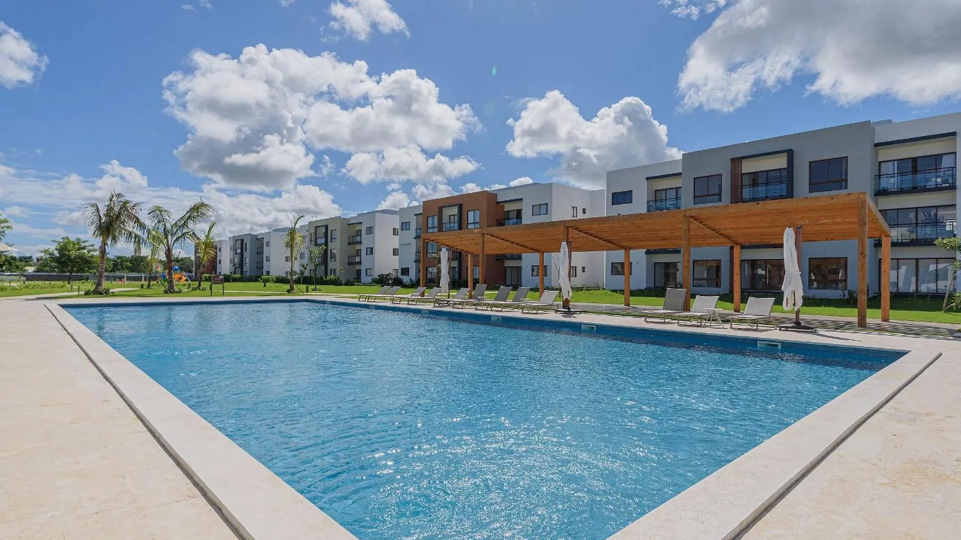 Primer Piso Con Piscina Y Cerca De La Playa Punta Cana Dominican Republic